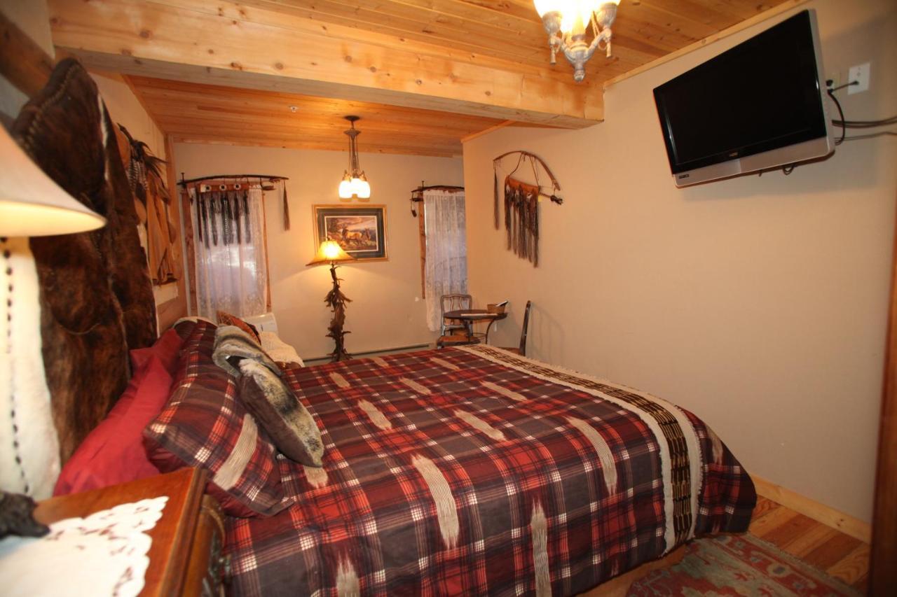 Swan River Inn Bigfork Exterior photo